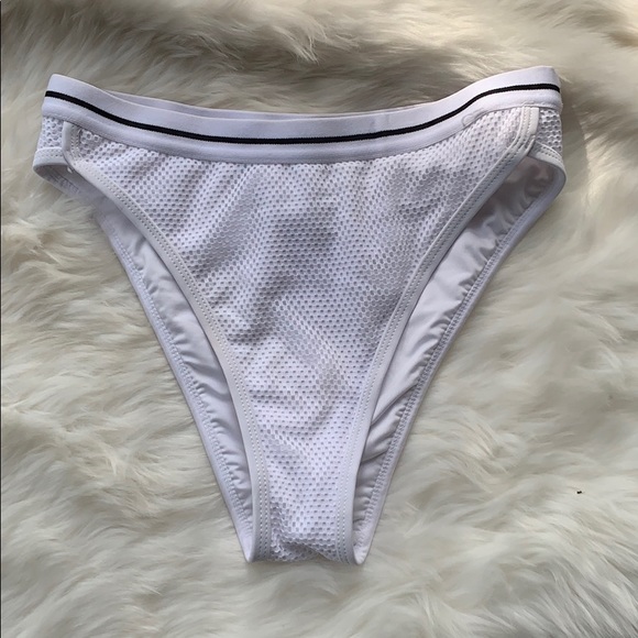 NWOT Forever 21 high thigh & rise bikini bottoms S - Picture 1 of 3